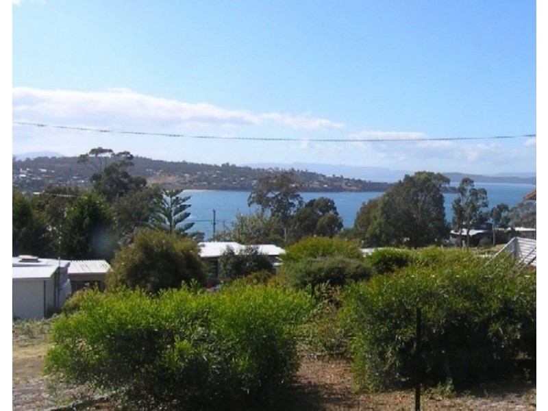 16 Kestrel Street, Primrose Sands TAS 7173