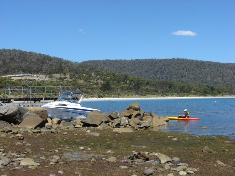 42 APEX POINT ROAD, White Beach TAS 7184