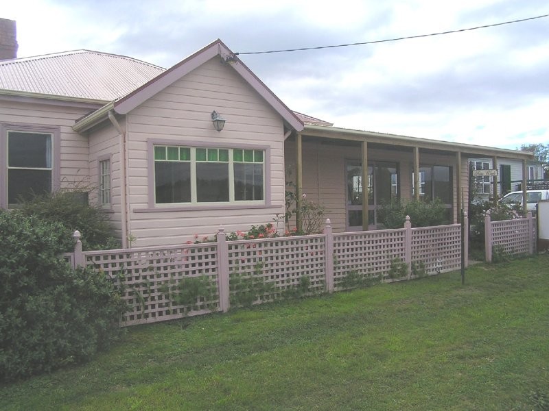 8 Esplanade, Dunalley TAS 7177