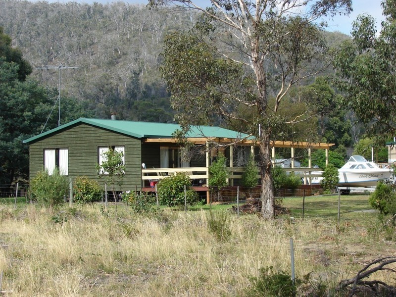 205 White Beach Rd, White Beach TAS 7184