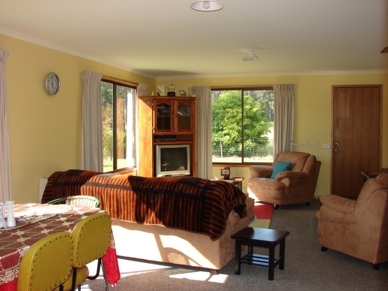 205 White Beach Rd, White Beach TAS 7184