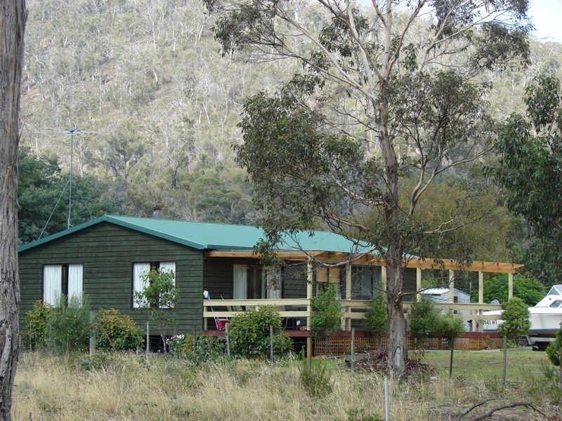 205 White Beach Rd, White Beach TAS 7184