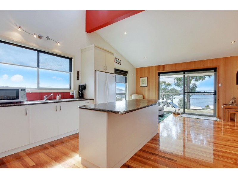 9 Harrier Street, Primrose Sands TAS 7173