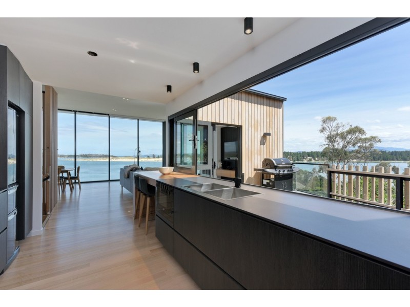 185 Lewisham Scenic Drive, Lewisham TAS 7173