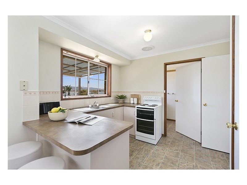 41 Esplanade, Midway Point TAS 7171