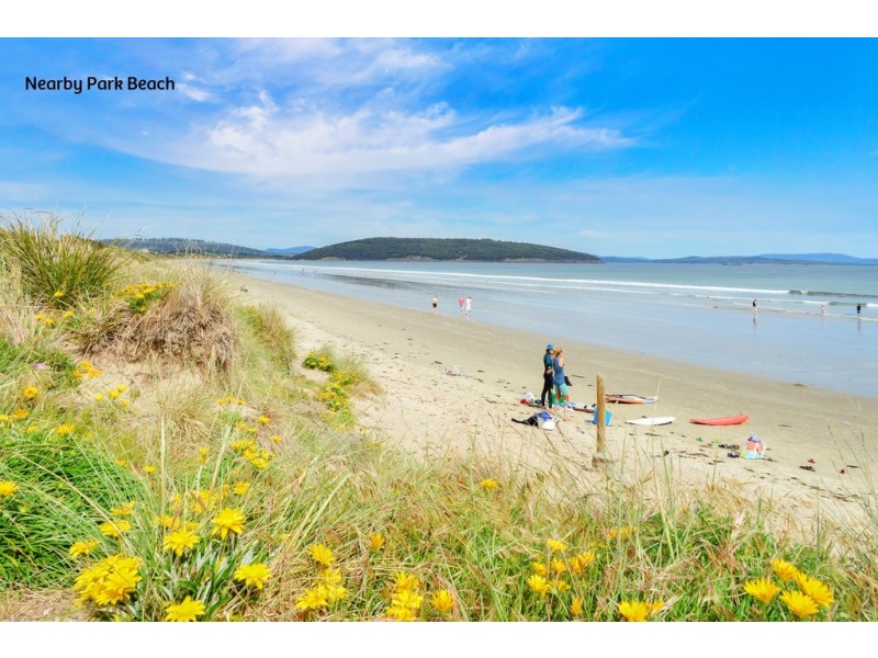 69 Carlton Beach Road, Dodges Ferry TAS 7173