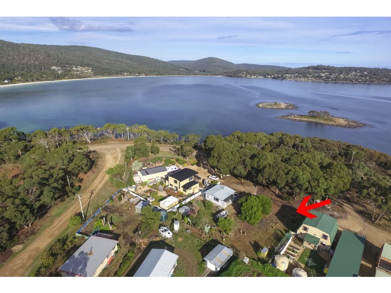 80 Apex Point Road, White Beach TAS 7184