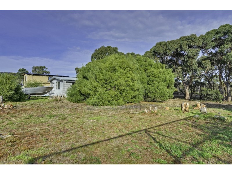 80 Apex Point Road, White Beach TAS 7184