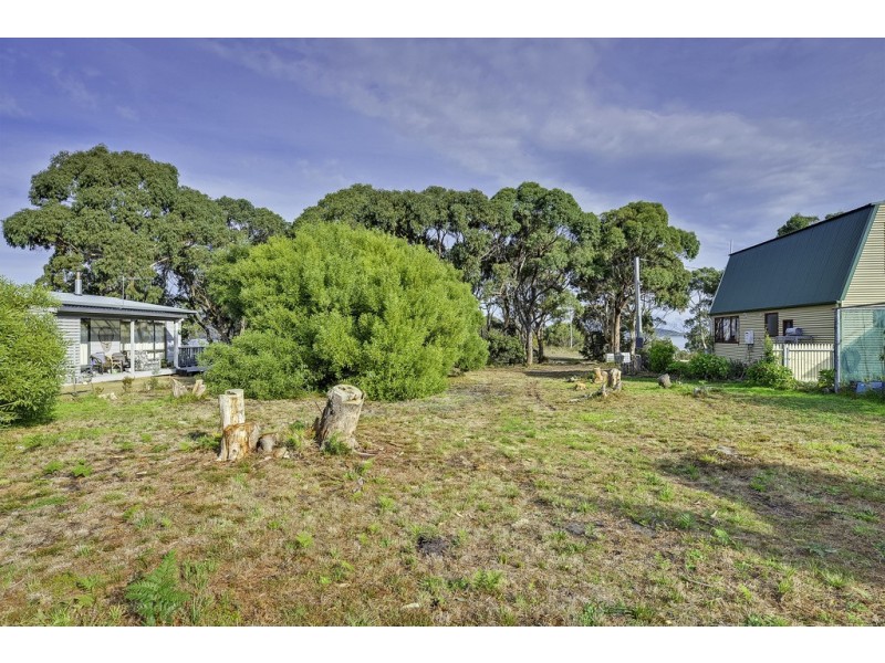 80 Apex Point Road, White Beach TAS 7184