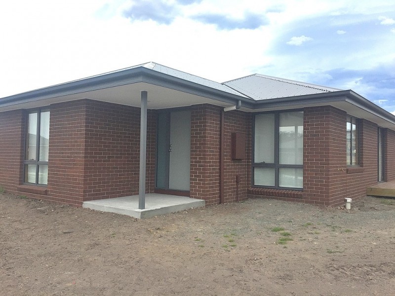 33 Barilla Court, Midway Point TAS 7171