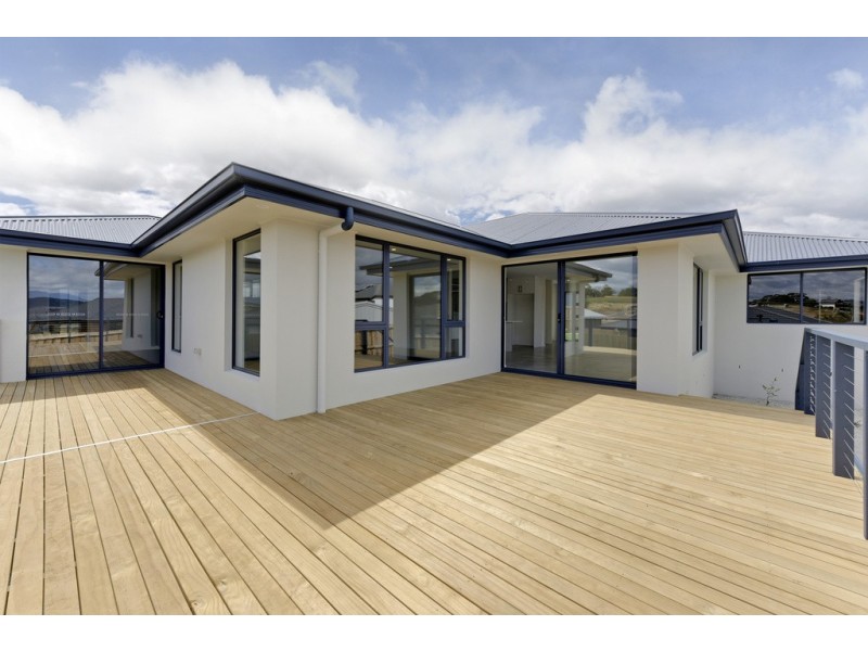21 Barilla Court, Midway Point TAS 7171