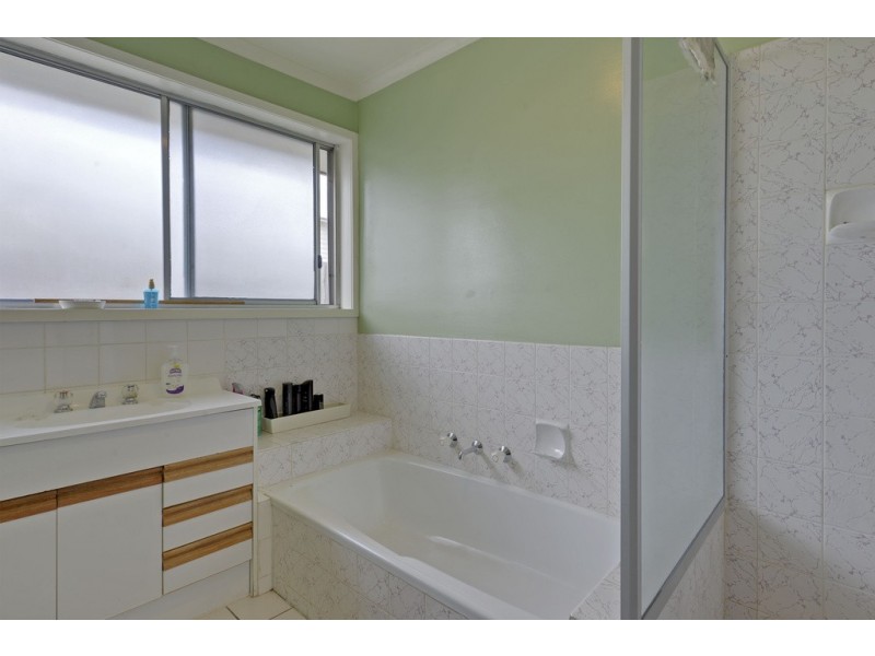 6 Singapore Street, Midway Point TAS 7171
