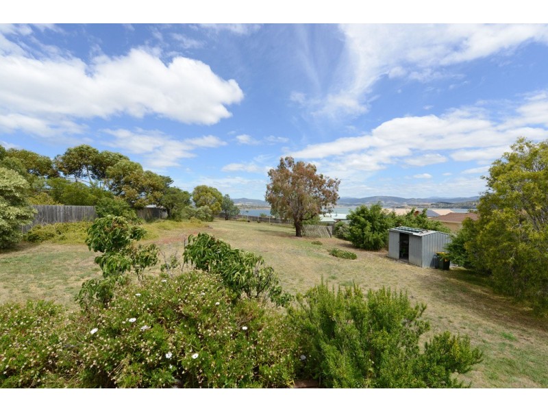 6 Singapore Street, Midway Point TAS 7171