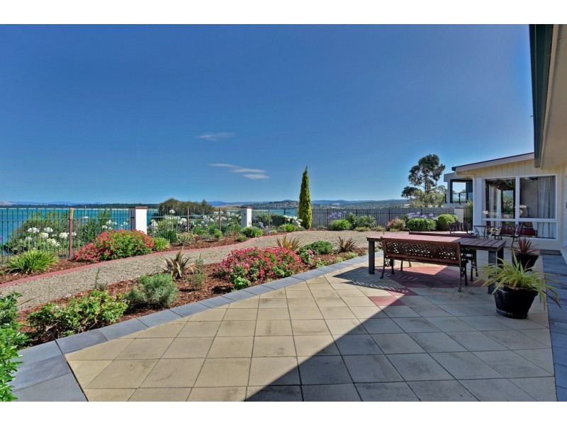 2 Pargonee Street, Dodges Ferry TAS 7173
