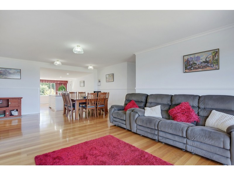 2 Pargonee Street, Dodges Ferry TAS 7173