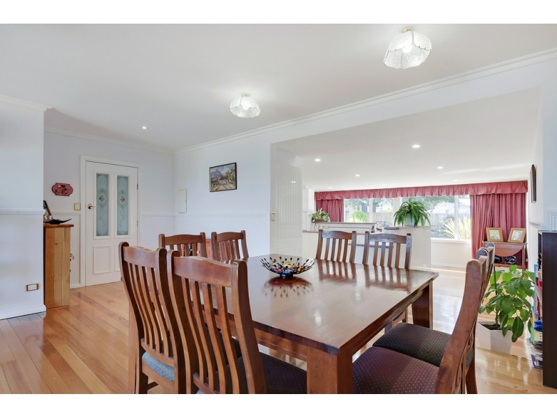 2 Pargonee Street, Dodges Ferry TAS 7173