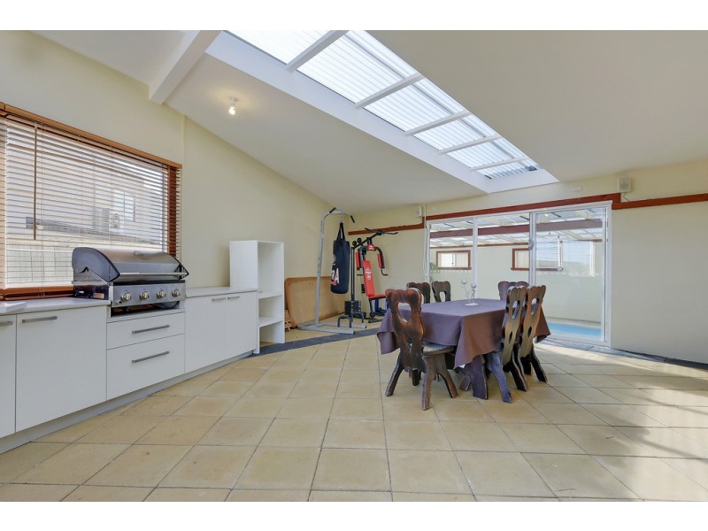 2 Pargonee Street, Dodges Ferry TAS 7173