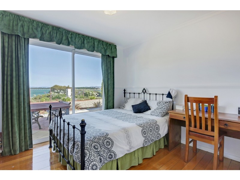 2 Pargonee Street, Dodges Ferry TAS 7173