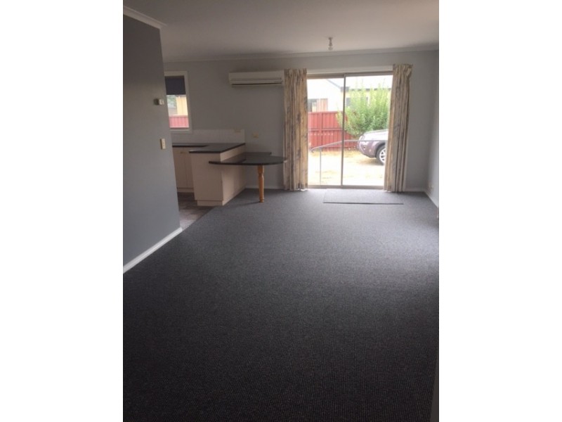 8 NICHOLAS AVENUE, Dodges Ferry TAS 7173