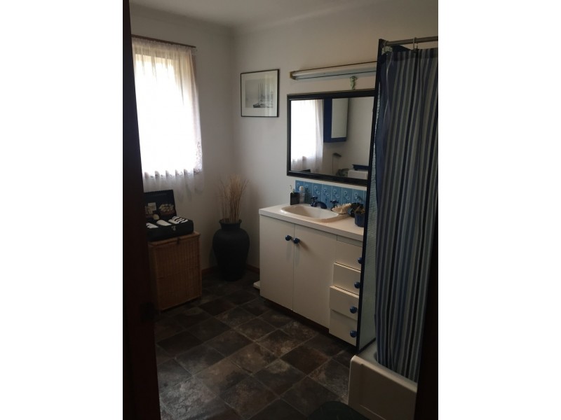 5 WATERVIEW COURT, Midway Point TAS 7171