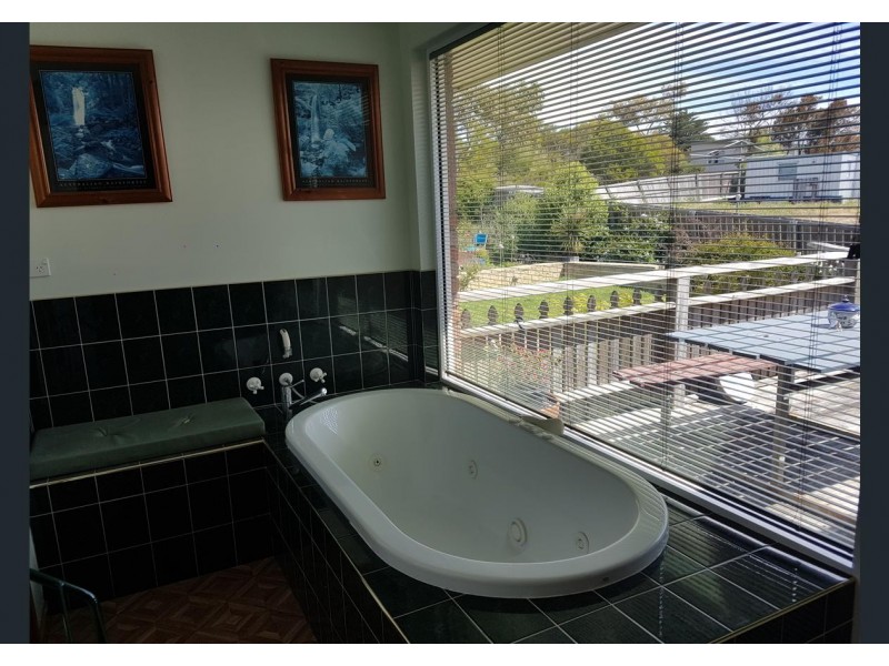 27 HONOLULU STREET, Midway Point TAS 7171