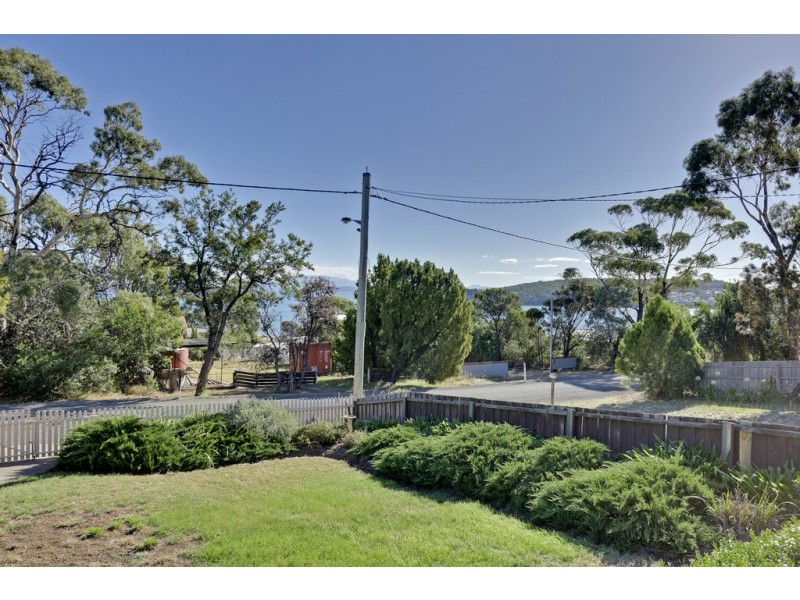12 Erica Road, Primrose Sands TAS 7173