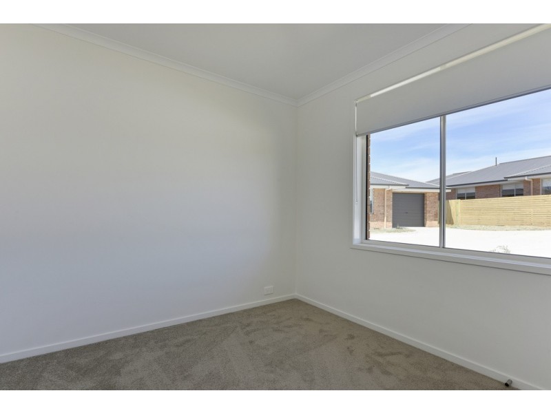 Unit 2, 22-24 Barilla Court, Midway Point TAS 7171