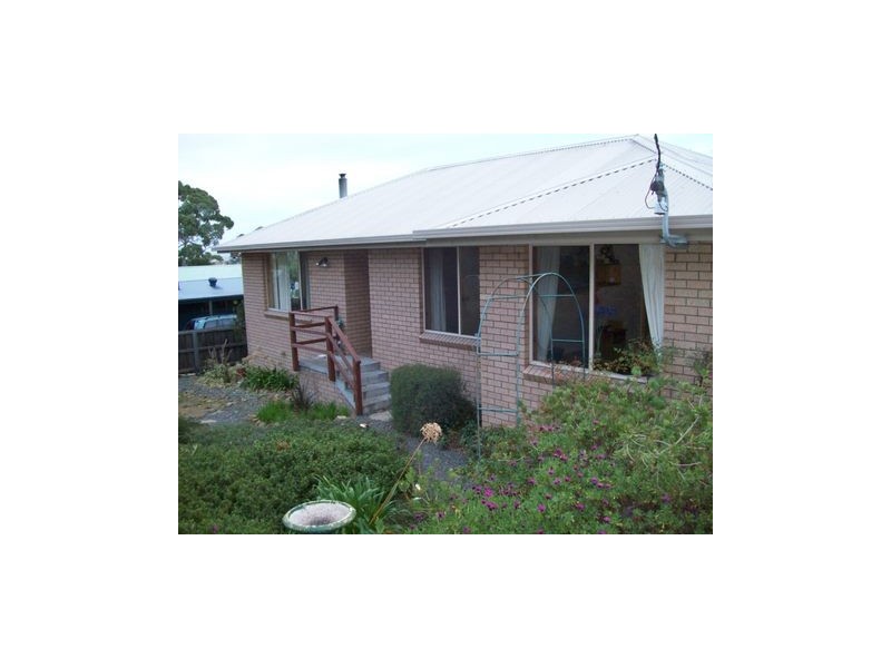 18 Joel, Carlton TAS 7173