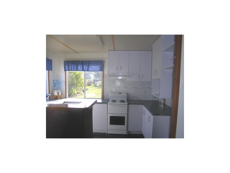 6 Esplanade, Dunalley TAS 7177