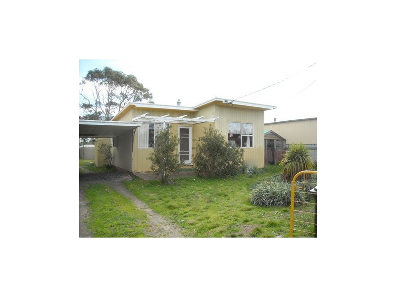 8 Banksia Street, Primrose Sands TAS 7173