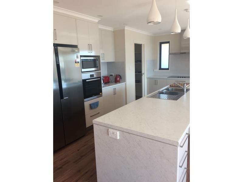 31 REYNOLDS ROAD, Midway Point TAS 7171