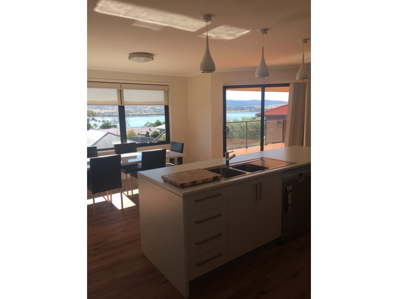 31 REYNOLDS ROAD, Midway Point TAS 7171