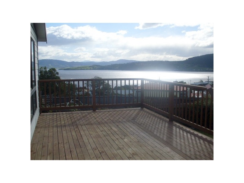 6 Karachi Street, Midway Point TAS 7171