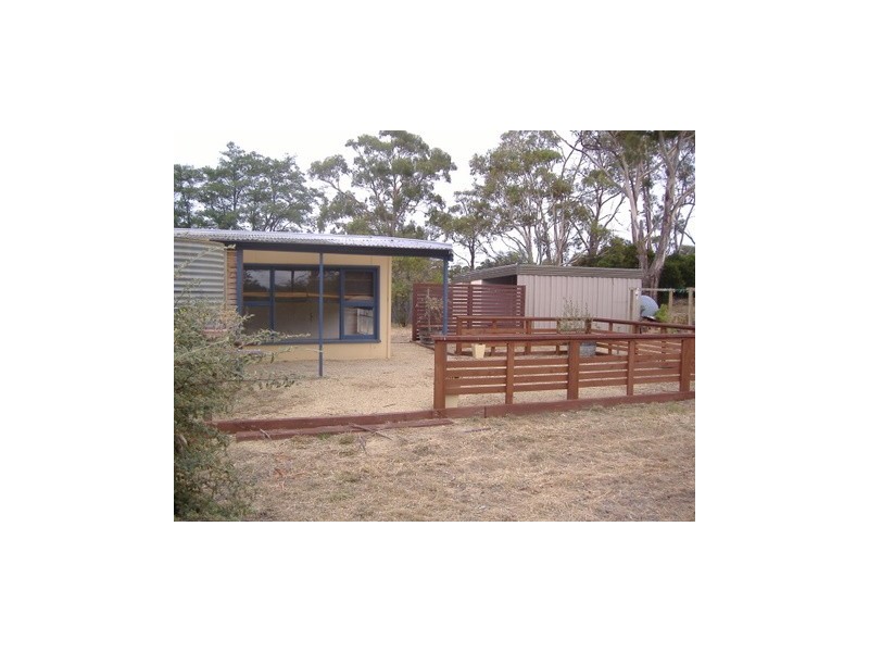 10 Erle Street, Carlton TAS 7173