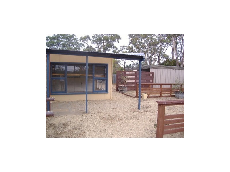 10 Erle Street, Carlton TAS 7173