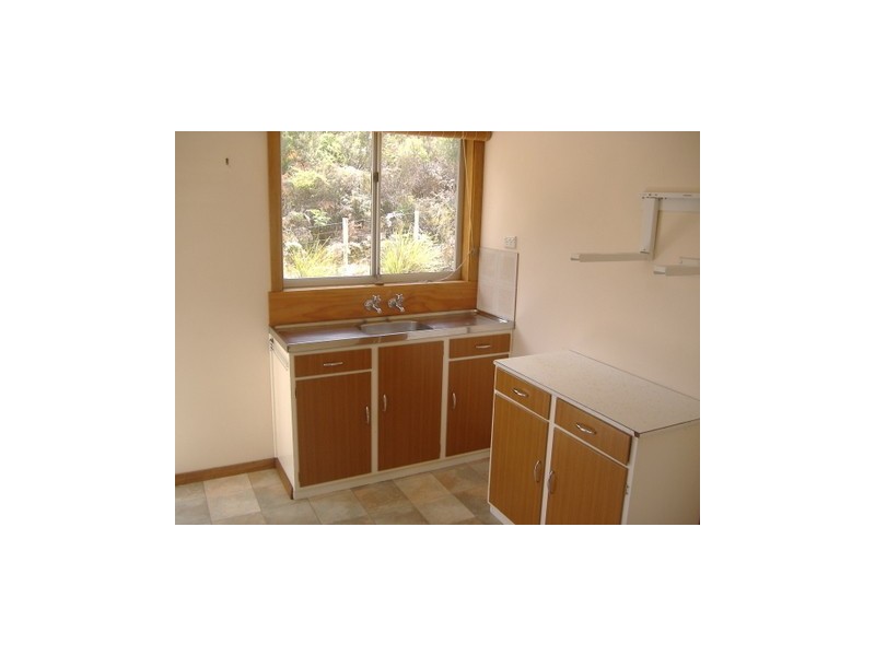 24 Beach Street, White Beach TAS 7184