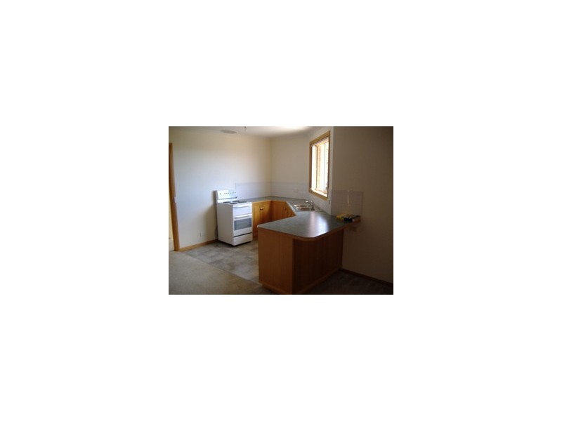 2/17 Brady Street, Midway Point TAS 7171