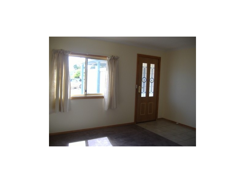 12 Fifth Avenue, Dodges Ferry TAS 7173