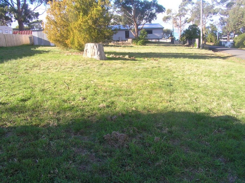 6 Oak Street, Primrose Sands TAS 7173