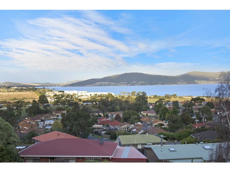 11 Bland Court, Rokeby TAS 7019