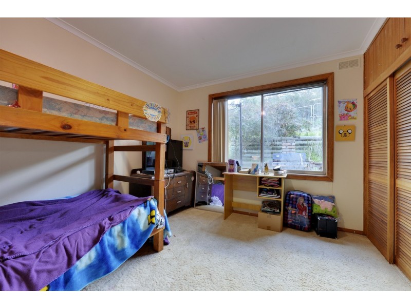 11 Bland Court, Rokeby TAS 7019