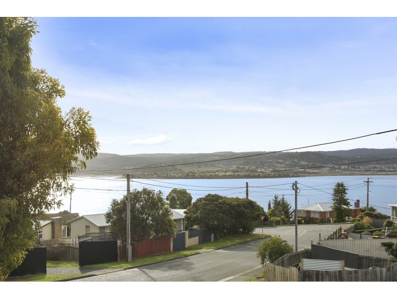 1/19 Midway Street, Midway Point TAS 7171