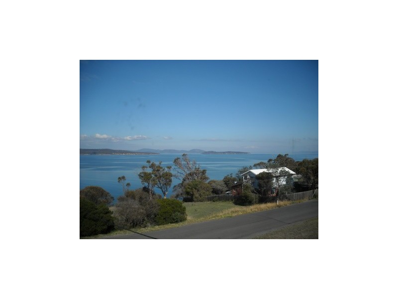 26 Linden Road, Primrose Sands TAS 7173
