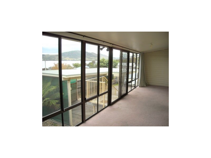 16 Brady Street, Midway Point TAS 7171