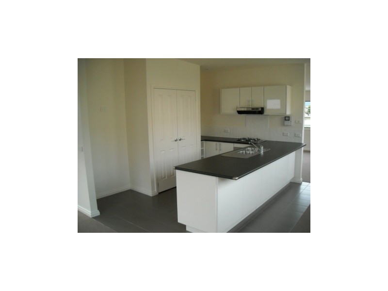 2 4 Higson Street, Midway Point TAS 7171