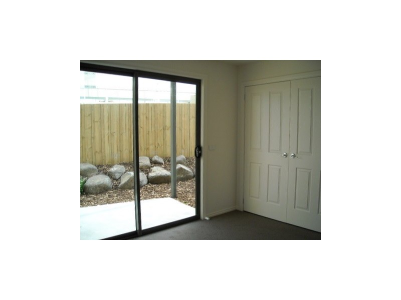 2 4 Higson Street, Midway Point TAS 7171