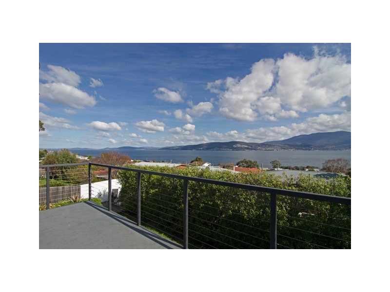 543 Oceana Drive, Howrah TAS 7018