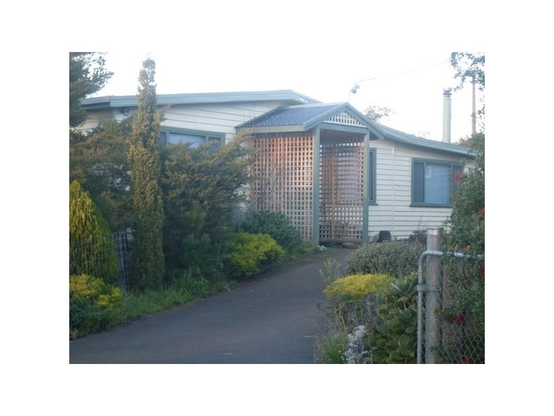6 Junction Street, Dodges Ferry TAS 7173