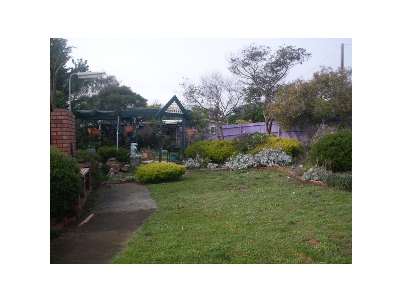 6 Junction Street, Dodges Ferry TAS 7173