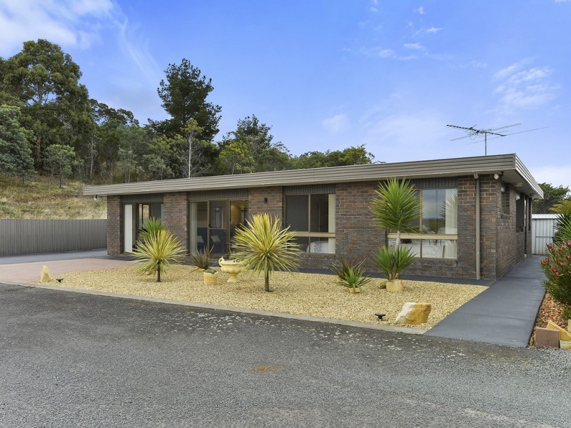 19 Jones Parade, Lewisham TAS 7173